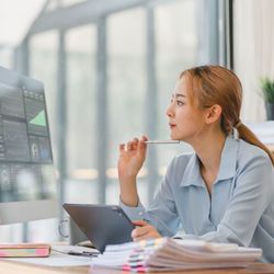 Falta de planejamento e decisões impulsivas estão entre os principais fatores que levam a perdas financeiras