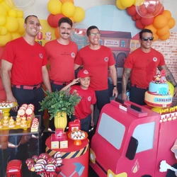 A mãe, Franciele Correa Tacatuba, de 43 anos, contou que o garoto, que é autista com grau 1 de suporte, tem verdadeiro encanto pela corporação