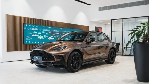 Primeiro lote do SUV esportivo desembarca no país com unidades já reservadas por clientes e veículos destinados à exposição na concessionária da marca em São Paulo