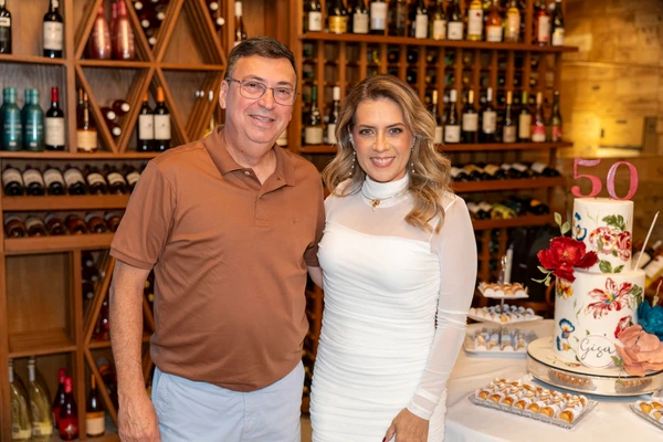 Amarildo Casagrande e Gisella Rezende de Almeida