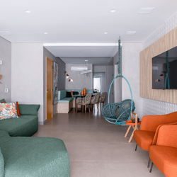 Associado à criatividade, ao entusiasmo e à sociabilidade, suas nuances transmitem uma sensação imediata de acolhimento e dinamismo