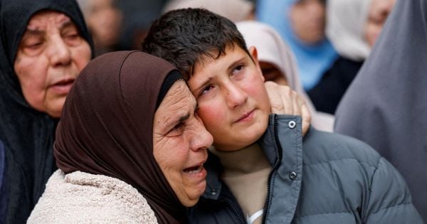 Os pais de Khaled Bani Odeh e dois de seus irmãos foram mortos a tiros enquanto dirigiam de volta para casa após uma ida às compras na Cisjordânia ocupada