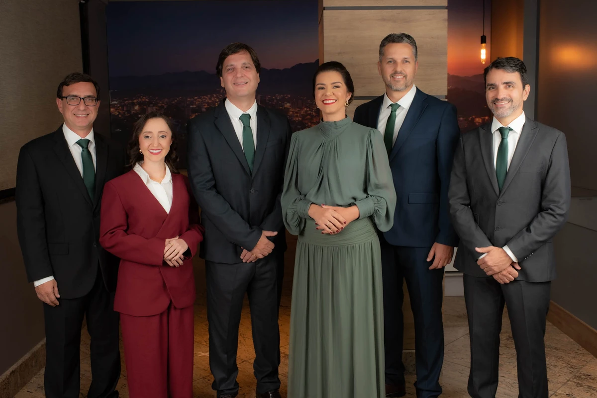 Carlos Frederico Buloto Schmitd_Luíza Vallory Alochio_Bruno Beber Machado_Grazielle Silva Ferreira Grillo_Cláudio Vinicius Menezes de Brito_Marcelo Rodrigues Crespo