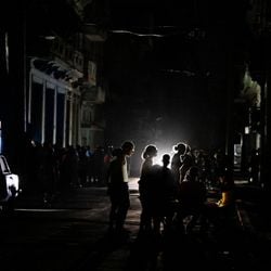 Brasil pretende enviar 21 mil toneladas de mantimentos; governo trata o assunto com discrição para evitar politização em ano eleitoral