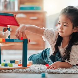 Hábitos que parecem pequenos na rotina familiar podem gerar impactos profundos na formação da criança