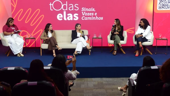 Participantes discutem estratégias de prevenção, identificação precoce e ruptura do ciclo de violência contra a mulher e apontam a responsabilidade dos homens no combate ao problema