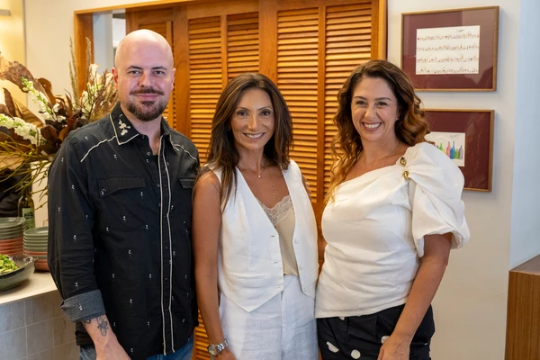 Dudu Altoé, Kris Junqueira e Marianne Assbu