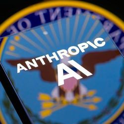 O conflito entre a Antropic e o governo dos EUA levanta preocupações sobre a necessidade urgente de regulamentar o uso da tecnologia mais poderosa que já existiu.