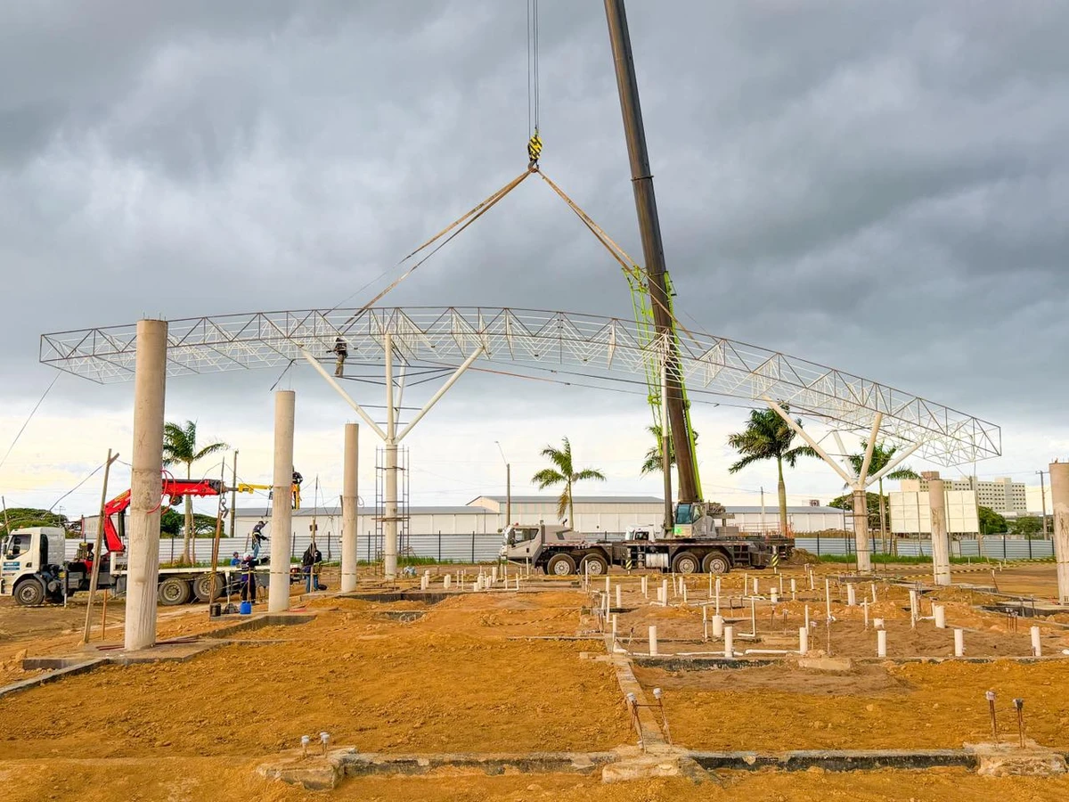 Início dos trabalhos de cobertura da futura Rodoviária de Linhares