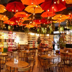 Chocolates serão distribuídos na abertura da Mega Store Cacau Show. Veja também: nova unidade da Sodiê e mudança de endereço da Figata