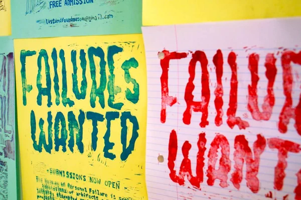 Obra no Museu dos Fracassos Pessoais, em Vancouver