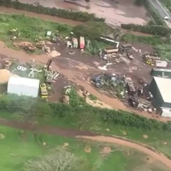 Havaí sofre a pior inundação em 20 anos e meteorologistas alertam para mais chuvas