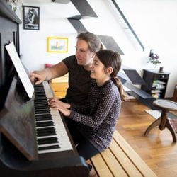 Pesquisa mostra que estudantes que obtêm mais prazer em estudar determinadas matérias também têm desempenho melhor, além de serem mais persistentes e criativos nesses conteúdos.