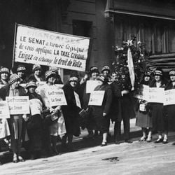 Poucas palavras geram tantos debates hoje em dia quanto "feminismo". Mas, antes de discutir seu significado, que tal saber como surgiu este termo?