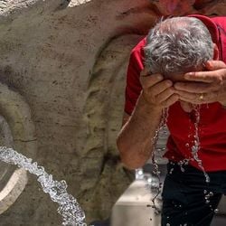 O clima da Terra está mais desequilibrado do que em qualquer momento da história registrada, afirma a agência meteorológica da ONU.