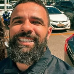 A tragédia familiar aconteceu na madrugada desta segunda-feira (23), por volta das 3h,  no bairro Caratoíra, na Capital. Em seguida, Diego Oliveira de Souza tirou a própria vida