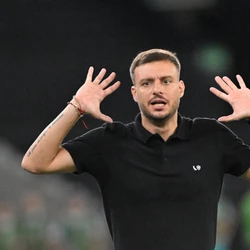 Martín Anselmi foi o oitavo treinador a ser demitido