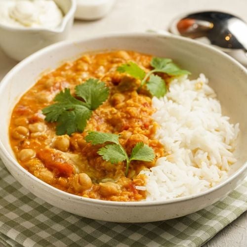 Imagem - Cardápio saudável: 5 receitas com lentilha e grão-de-bico para o almoço da semana