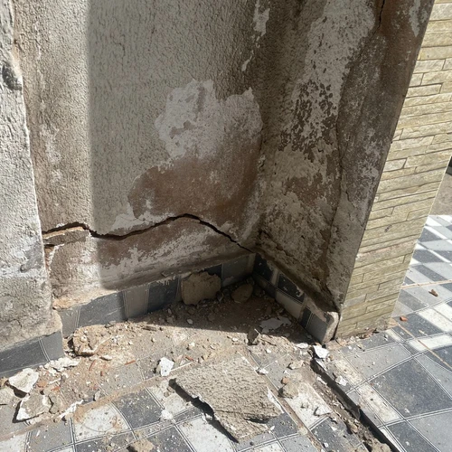 Prédio é interditado em Vila Velha  por risco estrutural