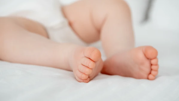 Medicamento recém-aprovado pode reduzir riscos ao desenvolvimento infantil e permitir maior flexibilidade na dieta de pacientes com a condição