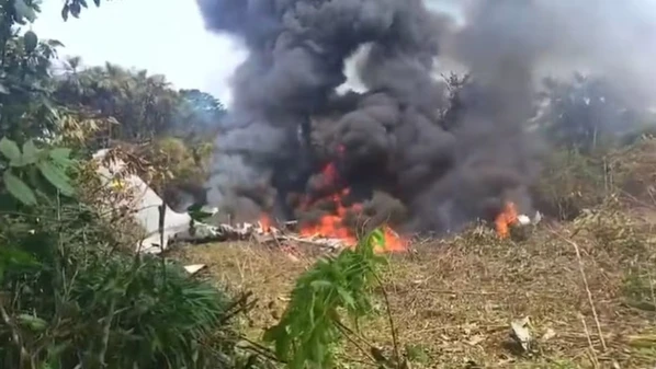 O acidente foi confirmado pelo governo, mas ainda não há informações sobre o número de vítimas; aeronave pode transportar cerca de 100 pessoas