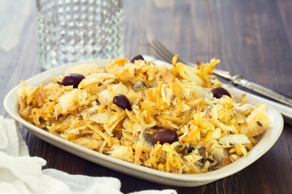 Bacalhau à brás (Imagem: Natalia Mylova | Shutterstock)