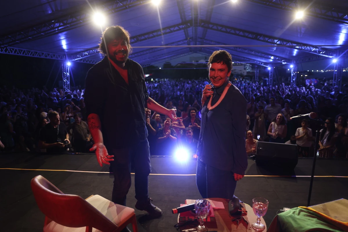 Omar Salomão e Adriana Calcanhoto