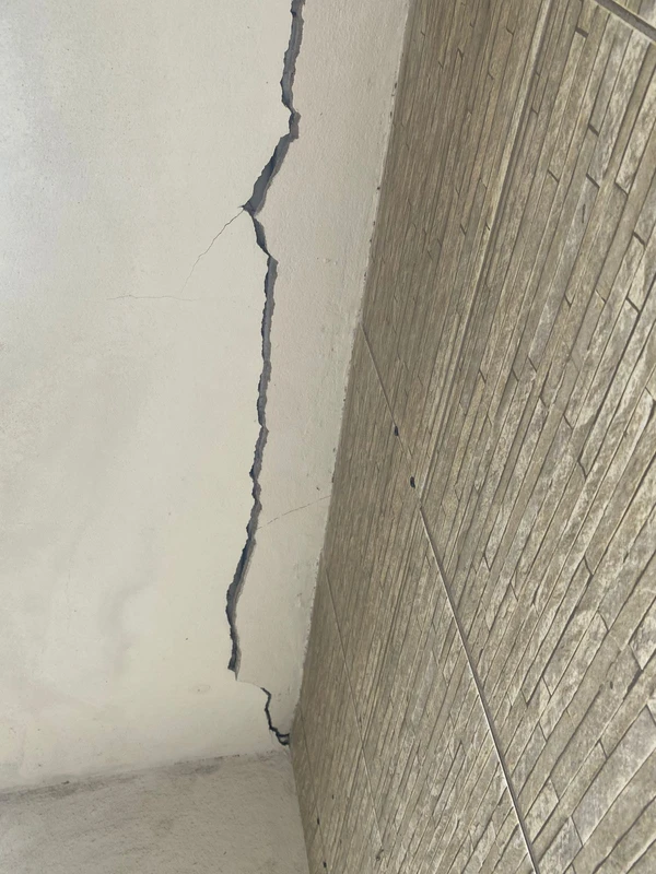 Prédio é interditado em Vila Velha  por risco estrutural por Divulgação | Crea-ES