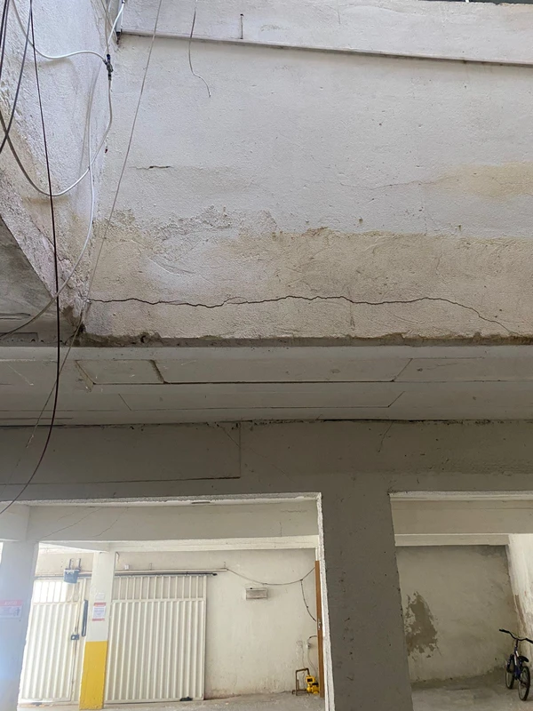 Prédio é interditado em Vila Velha  por risco estrutural por Divulgação | Crea-ES