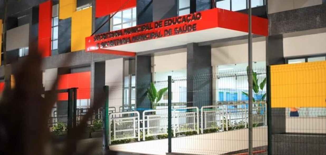 Cinco estudantes do 6° ano relataram a situação à direção da escola na sexta-feira (20); educador lecionava a disciplina de Ciências Humanas e atuava como substituto na instituição