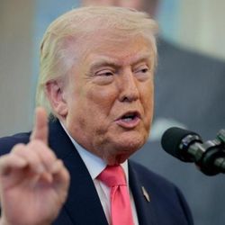 Presidente americano afirmou que o regime iraniano teria concordado que nunca terá uma arma nuclear — uma declaração que ele já fez em outras ocasiões. O Irã não comentou a afirmação.