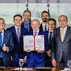 Veto atinge trecho que punia agentes independentes com penas de 12 a 30 anos; projeto cria novos tipos penais, como domínio social estruturado