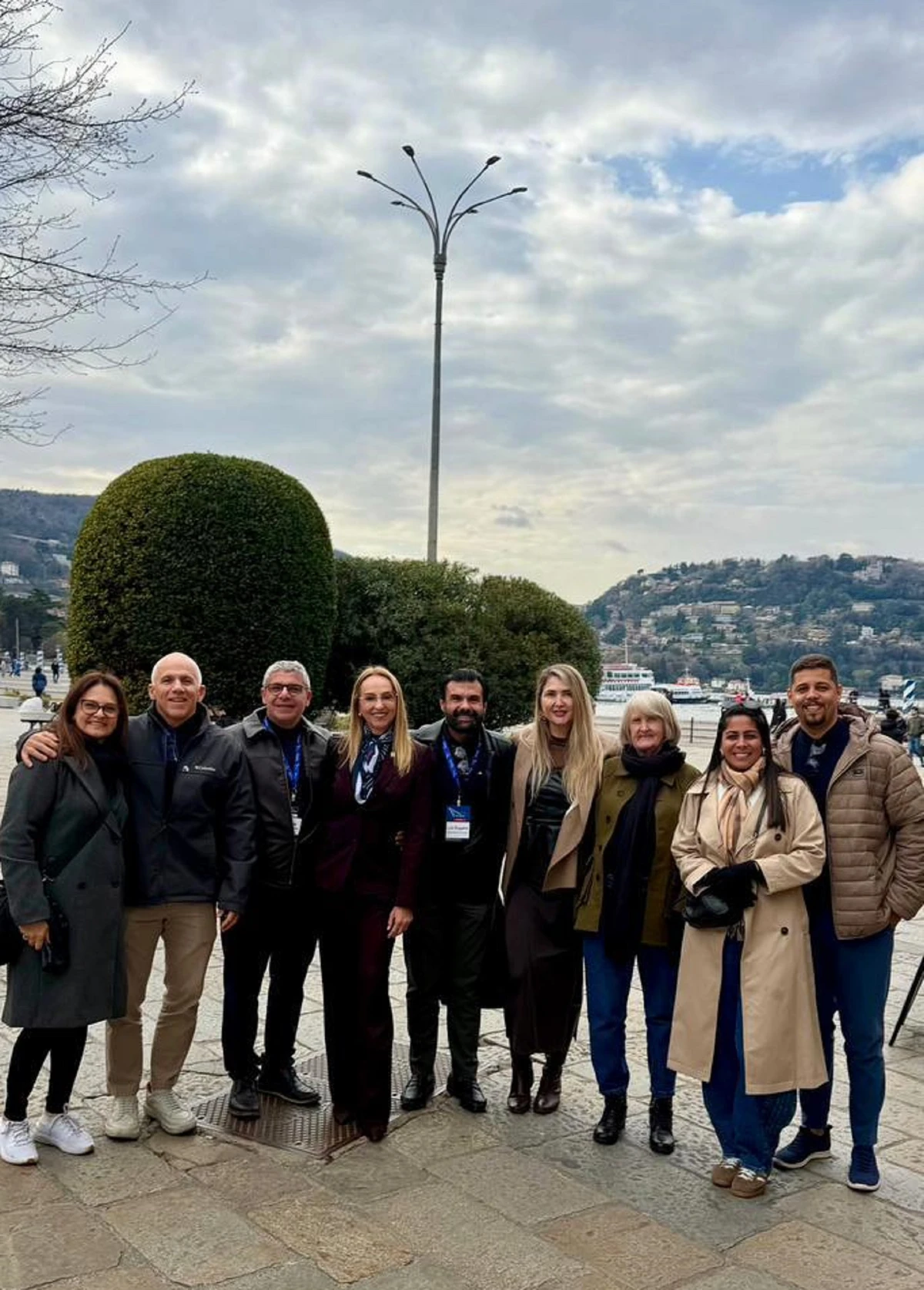 inclui os franqueados e brokers Renato Avelar, Leonardo Lima e Luiz Eugênio Paixão, além dos corretores de alta performance Juliana Leão (Chairman por dois anos consecutivos) e Hudnei Calmon (Platinum e Chairman em 2025).