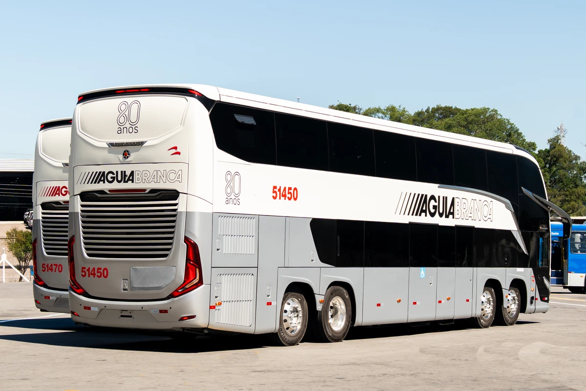 Ônibus retrô, em comemoração aos 80 anos de uma viação capixaba por Divulgação/Águia Branca