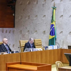 Benefícios somados ao salário não cumprem teto constitucional