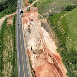 Bloqueio total em Iconha acontece ao meio-dia desta quarta (25) para avanço das obras de duplicação da rodovia no Sul do Espírito Santo