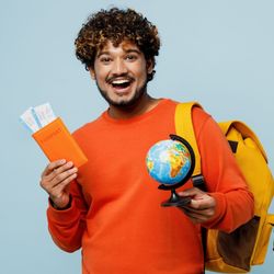 Com mais instituições estrangeiras aceitando a nota do Enem, planejamento, disciplina e autonomia nos estudos se tornam diferenciais 