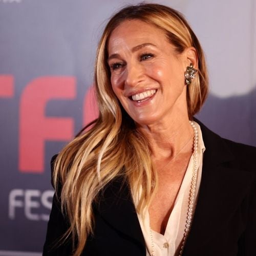 Imagem - 5 dicas de skincare coreano que Carrie Bradshaw usaria após os 40 anos