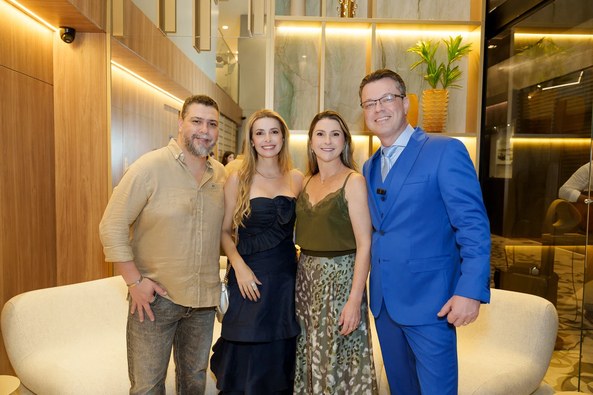 Fabrico Nain e Larissa Nacif com Lelian Lacerda e Paulo Mansur