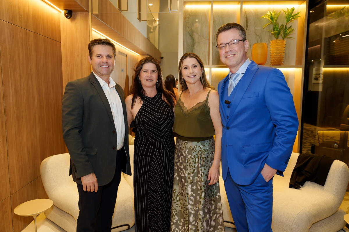 Jonas Giacomin e Carla Lacerda, Lelian Lacerda e Paulo Mansur