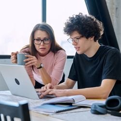 Adaptação, acolhimento e ensino personalizado são decisivos durante a preparação para as provas