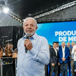 Candidato à reeleição, presidente havia sido chamado de "Opala velho" pelo senador, seu adversário na eleição