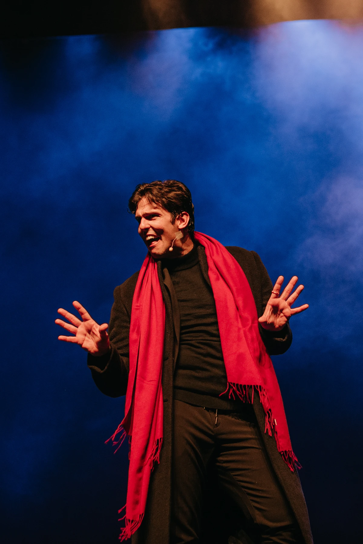 O ator Rafael Infante apresenta seu novo solo, 