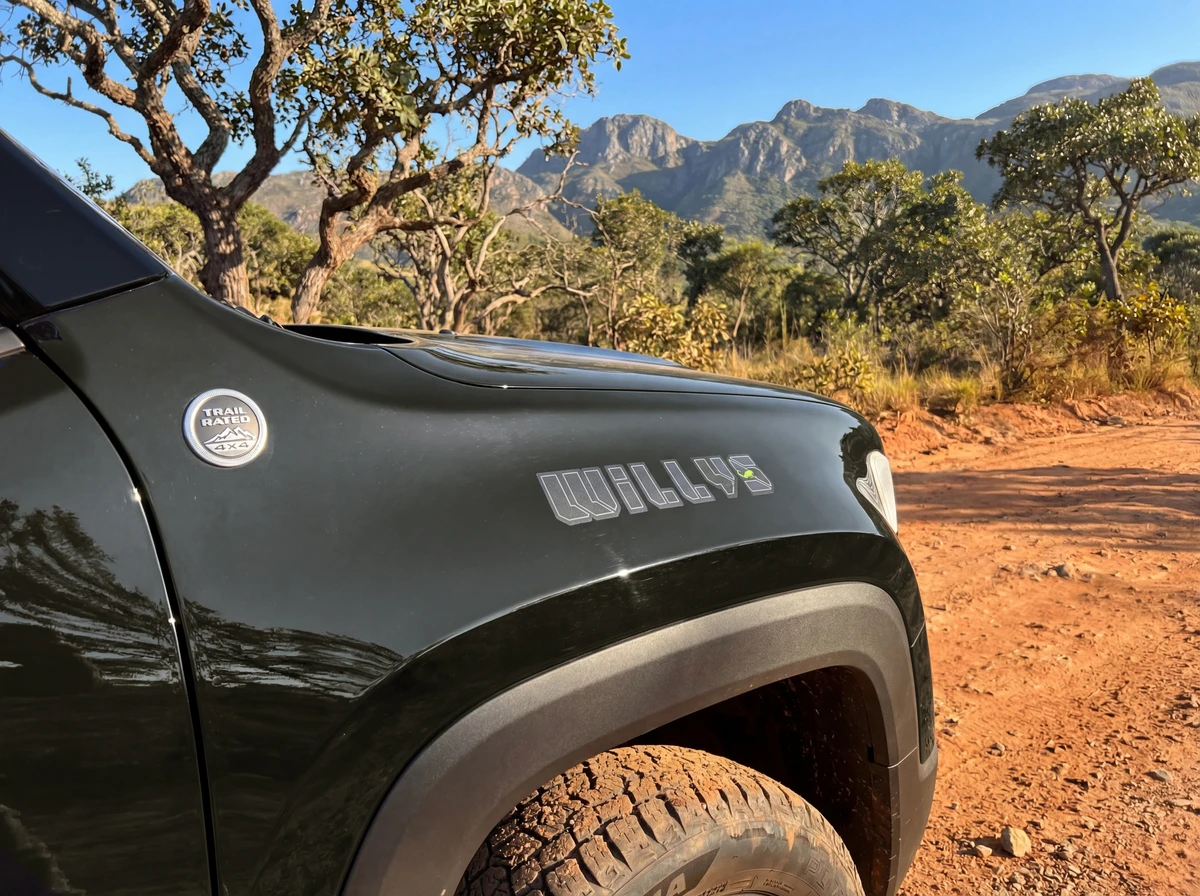 O seletor de terrenos no console central permite configurar a tração em cinco modos e é exclusivo da versão Willys por Jeep/Divulgação