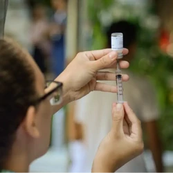 Campanha permanece até 30 de maio e espera 90% de adesão, índice não atingido no ano passado; "Dia D", com horários ampliados de atendimento, ocorre na mesma data