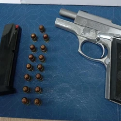 O homem de 51 anos foi abordado pela Guarda de Vitória após ameaçar um caminhoneiro