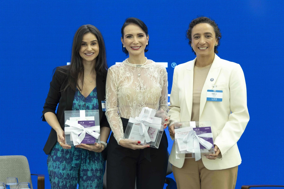 Michele Janovik, Ana Paula França e Érica Neves