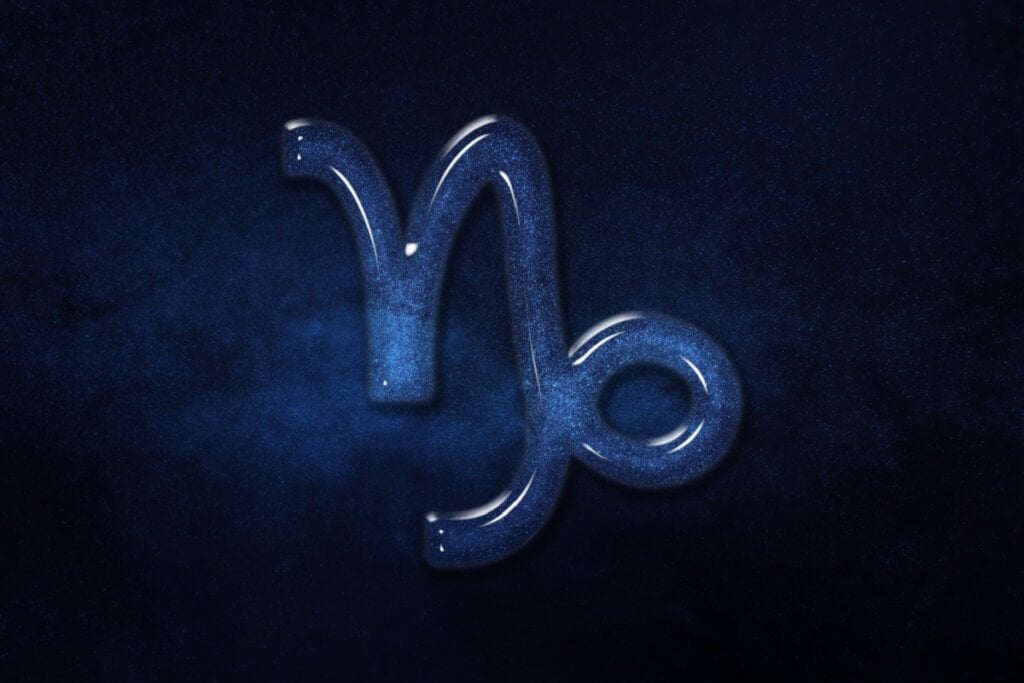 Capricórnio voltará a atenção para questões internas e deverá promover mudanças profundas com base no autoconhecimento (Imagem: Allexxandar | Shutterstock)