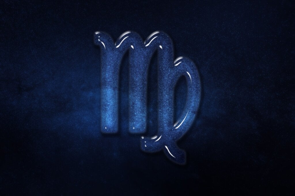 Virgem poderá viver transformações emocionais intensas e deverá enfrentar medos internos para preservar o equilíbrio (Imagem: Allexxandar | Shutterstock)