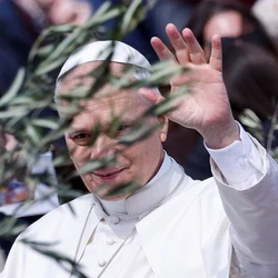 Líderes de diferentes lados do conflito envolvendo o Irã têm recorrido à religião para justificar suas ações. Autoridades americanas, especialmente o secretário de Defesa Pete Hegseth, invocaram a fé cristã para apresentar o conflito como uma luta de uma nação cristã contra seus inimigos